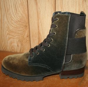 Donald Pliner Lace-up Suede Boots 7.5